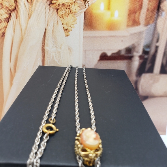 Antique, Victorian Cameo, Sz 29"inches - Picture 9 of 9